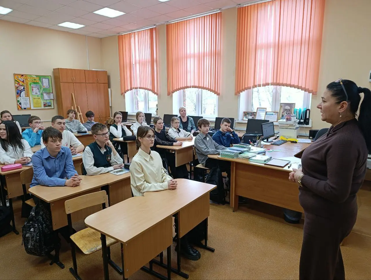 Классный час для учащихся 8, 9 классов