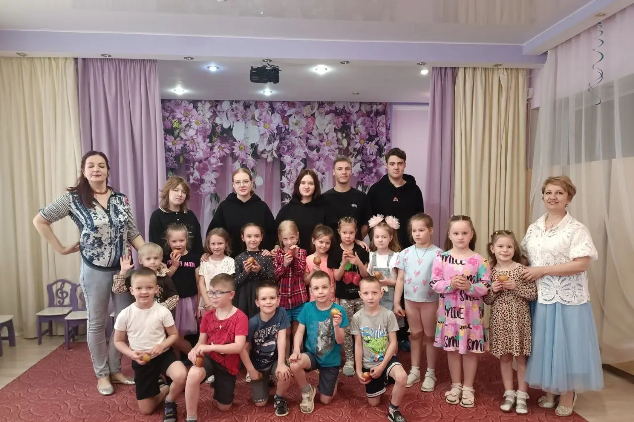 Активисты Движения первых Технологического колледжа посетили маленьких воспитанников детского сада