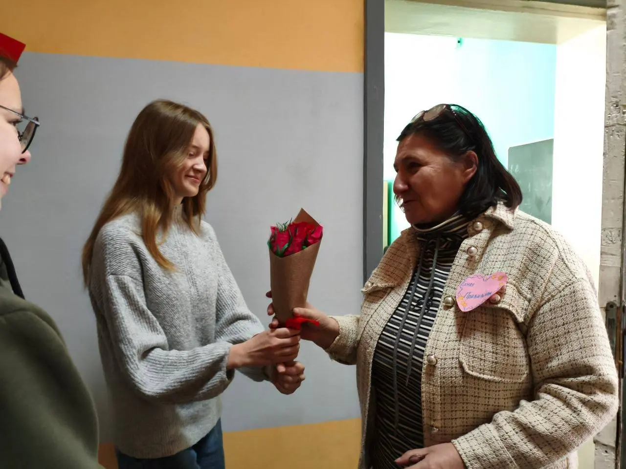 Поздравляем ветеранов образования!