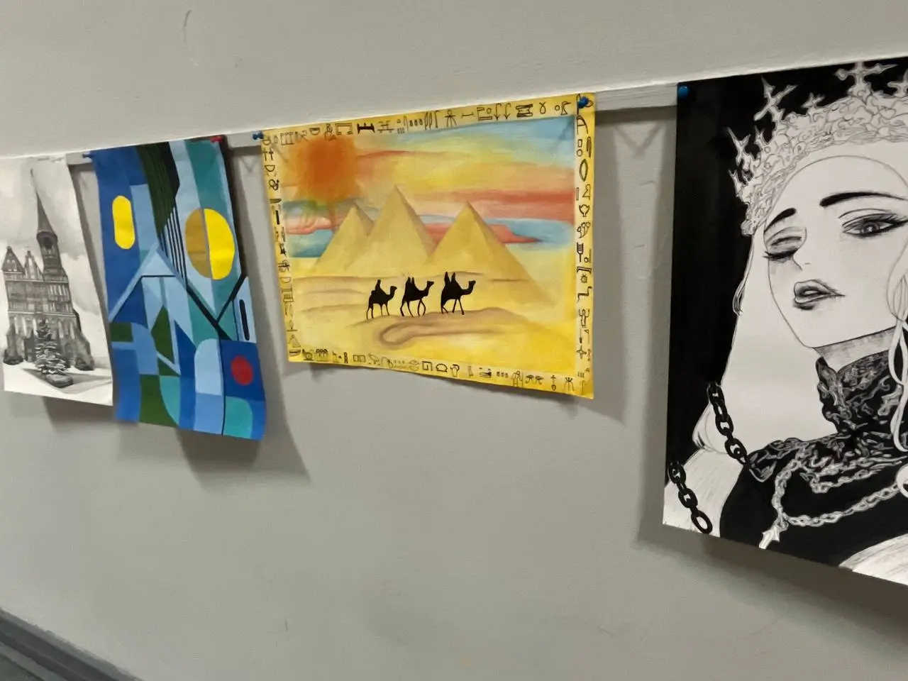 Выставка художественных работ студентов